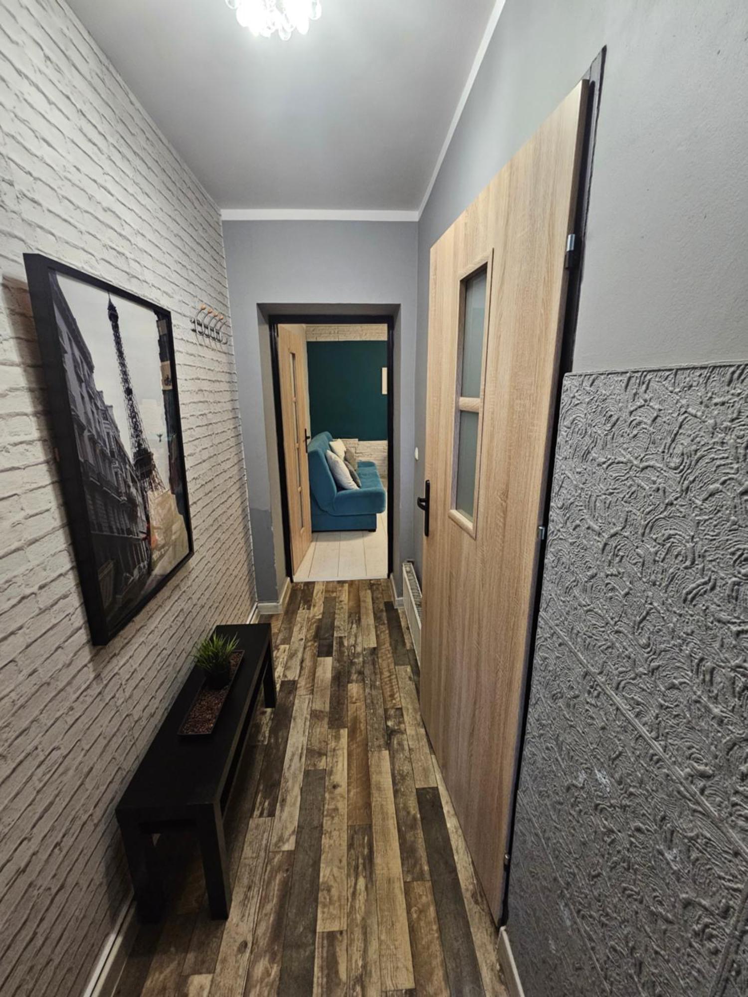 Quiet Basement Apartment Poznań Exterior foto